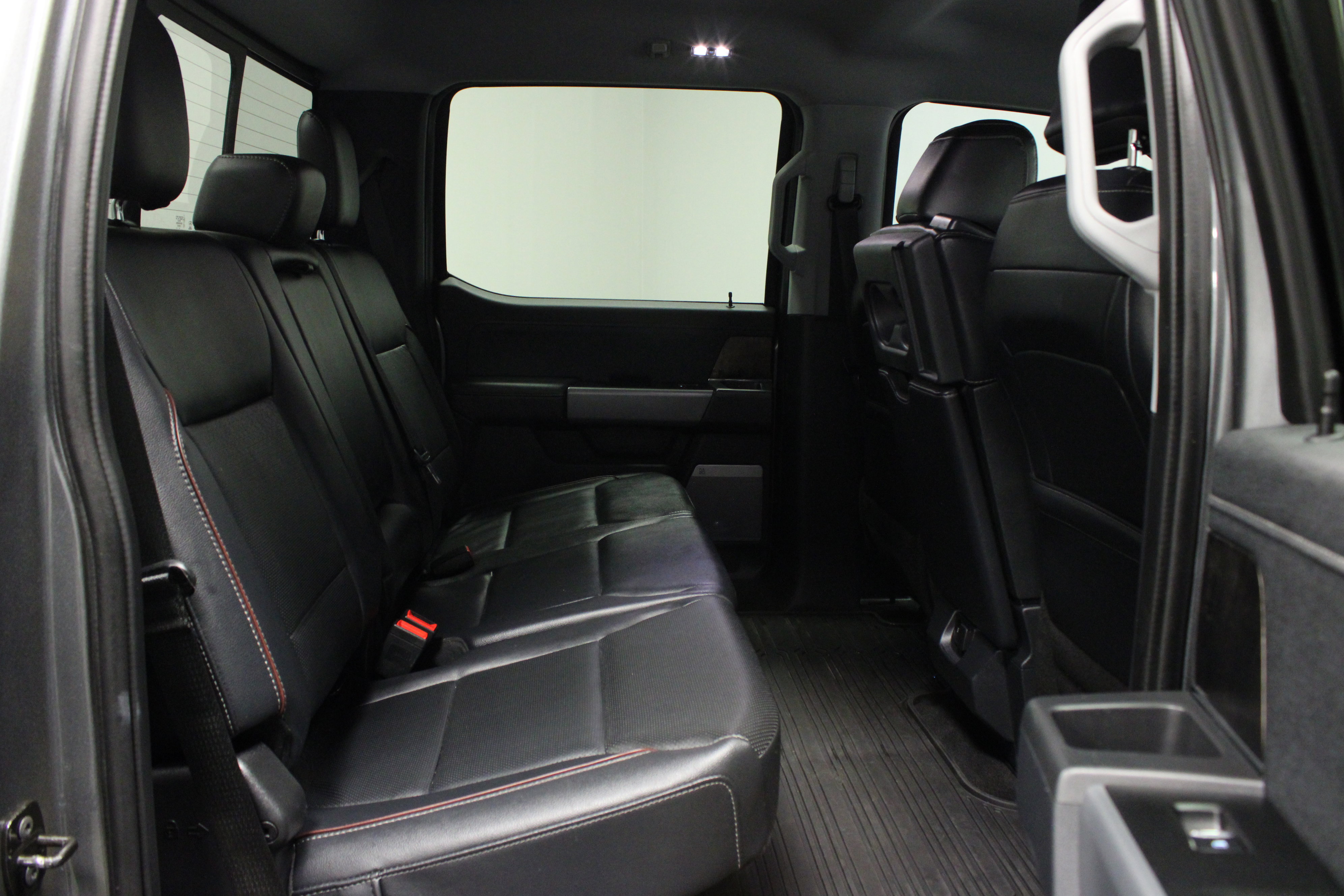 Used 2024 Ford F250 Lariat w/ FX4 Off-Road Package image 18