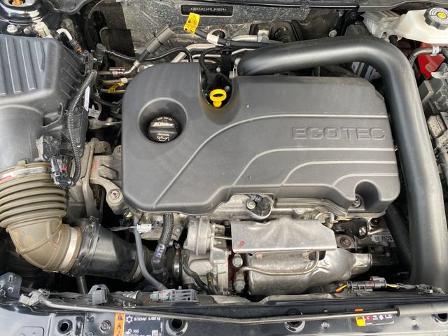 Certified 2024 Chevrolet Equinox LT w/ LPO, Floor Liner Package FWD image 21