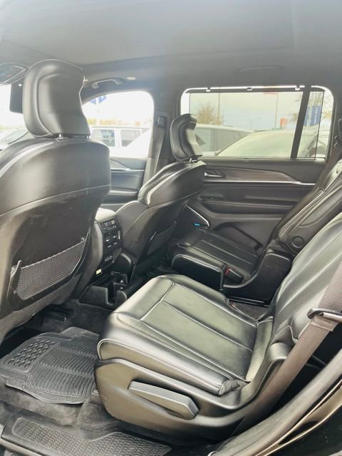 Used 2021 Jeep Grand Cherokee L Overland w/ Luxury Tech Group IV image 11