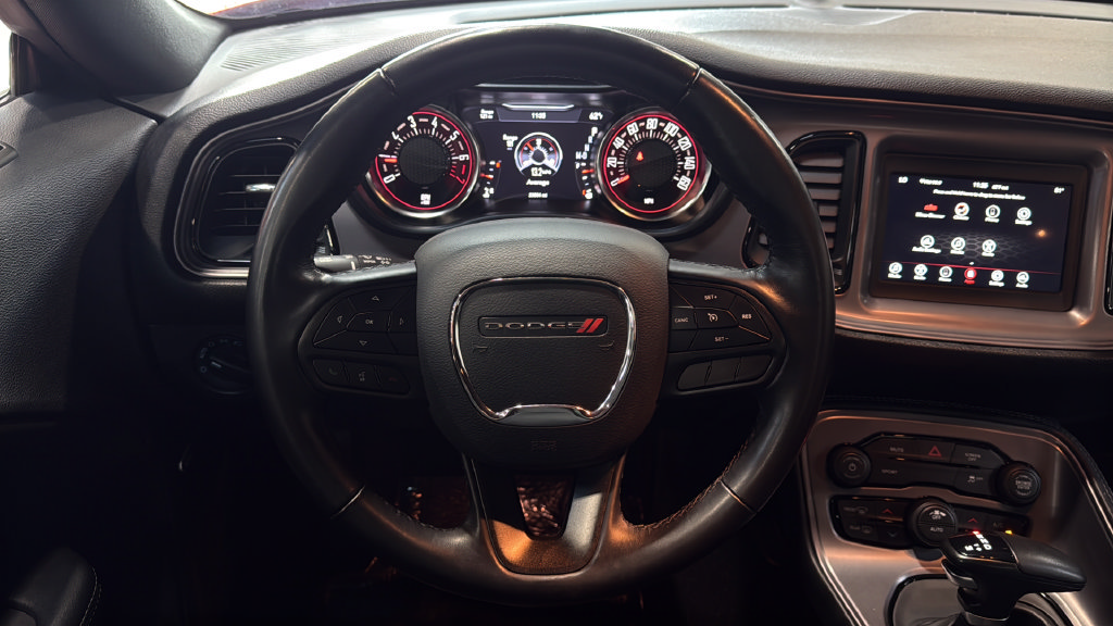 Used 2023 Dodge Challenger SXT RWD image 32