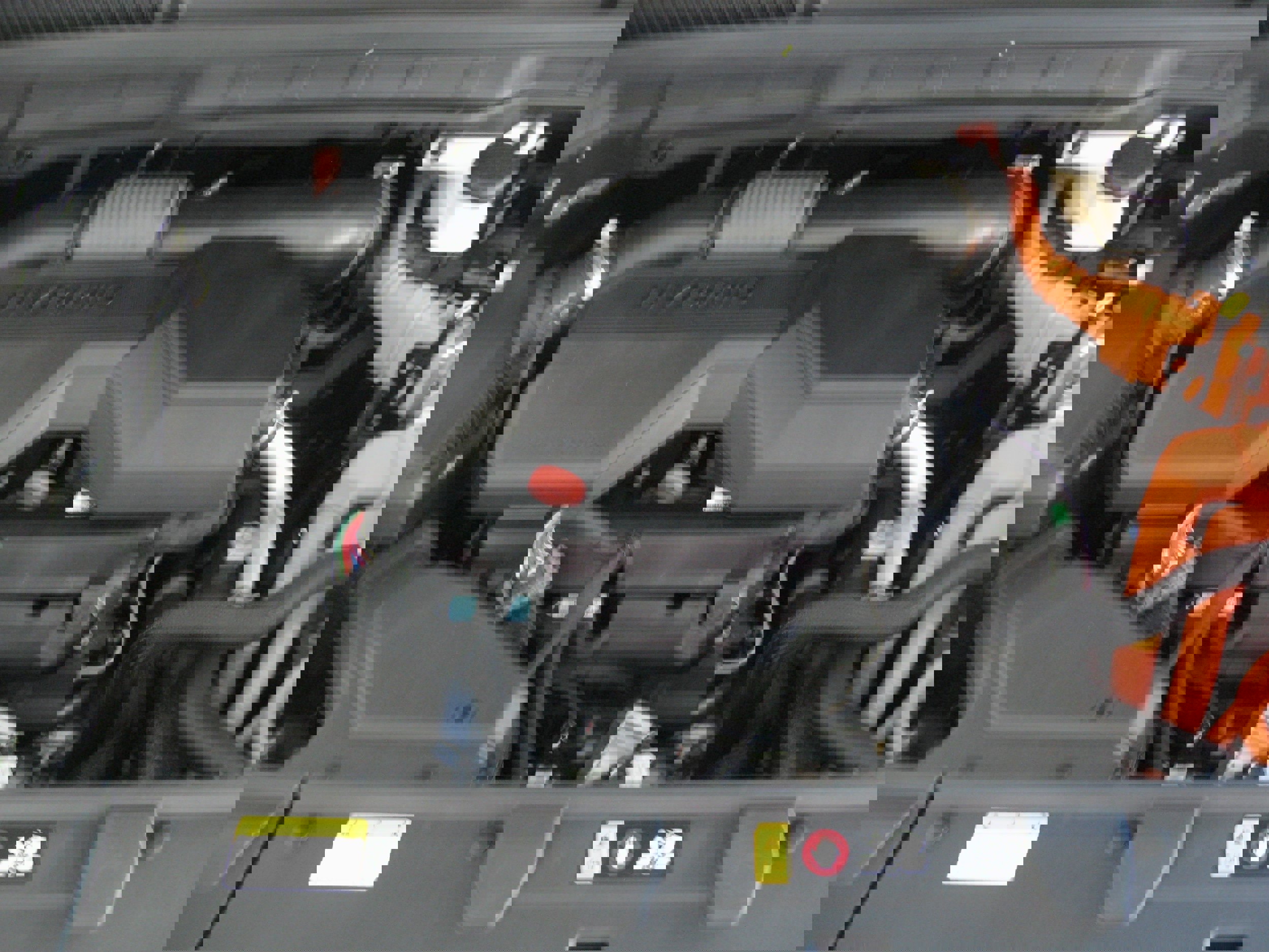 Used 2025 Kia Carnival SX w/ SX Dark Edition Package image 29