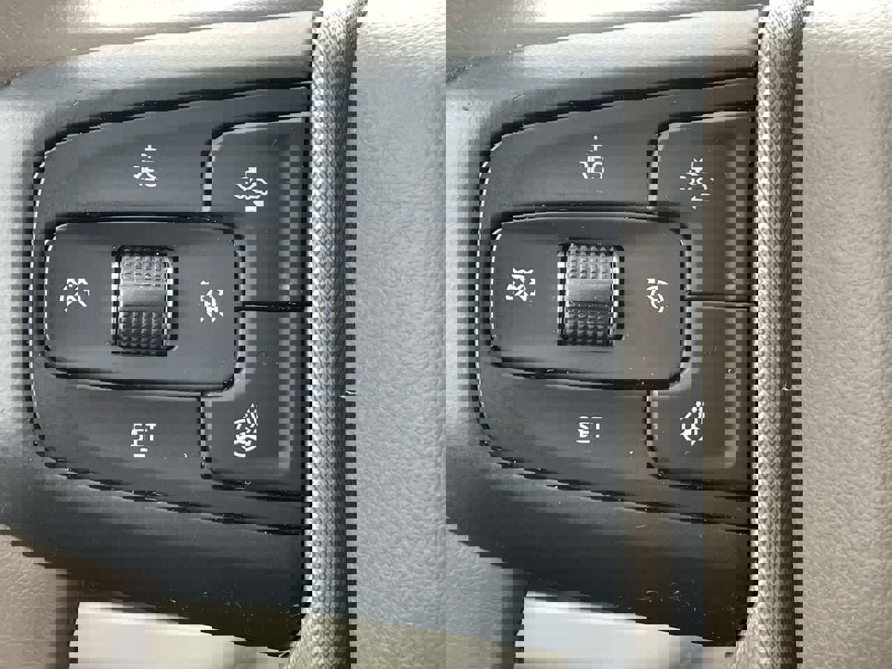 Used 2021 GMC Yukon XL Denali w/ Denali Ultimate Package image 27