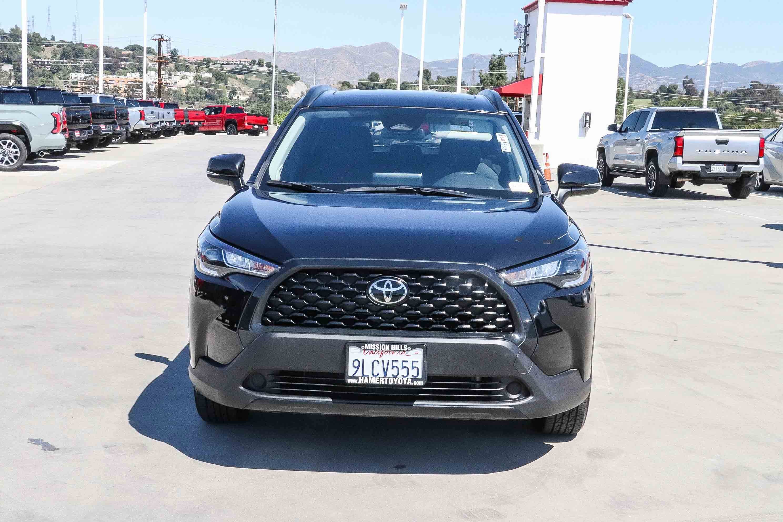 Certified 2024 Toyota Corolla Cross LE w/ Moonroof Package AWD/4WD image 2