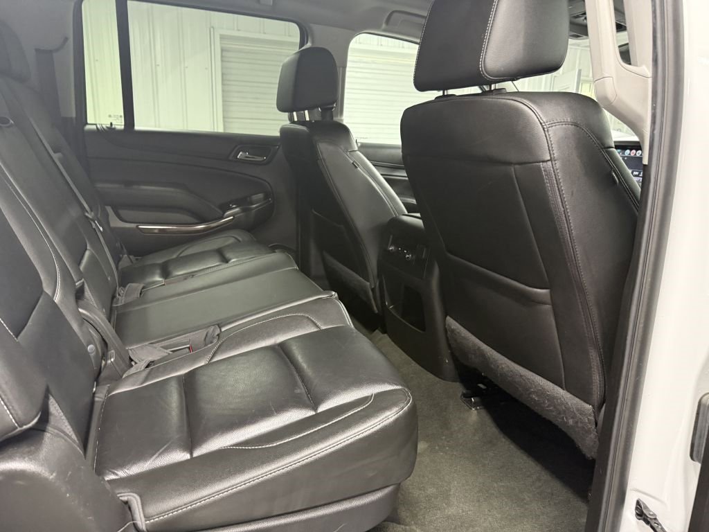 Used 2018 Chevrolet Suburban LT image 34