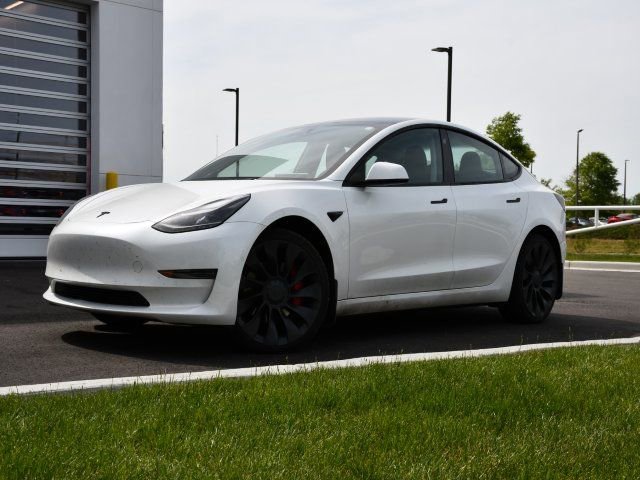 Used 2022 Tesla Model 3 Performance AWD/4WD image 5