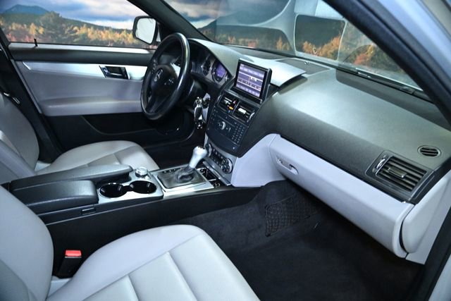 Used 2008 Mercedes-Benz C 300 Sedan image 42