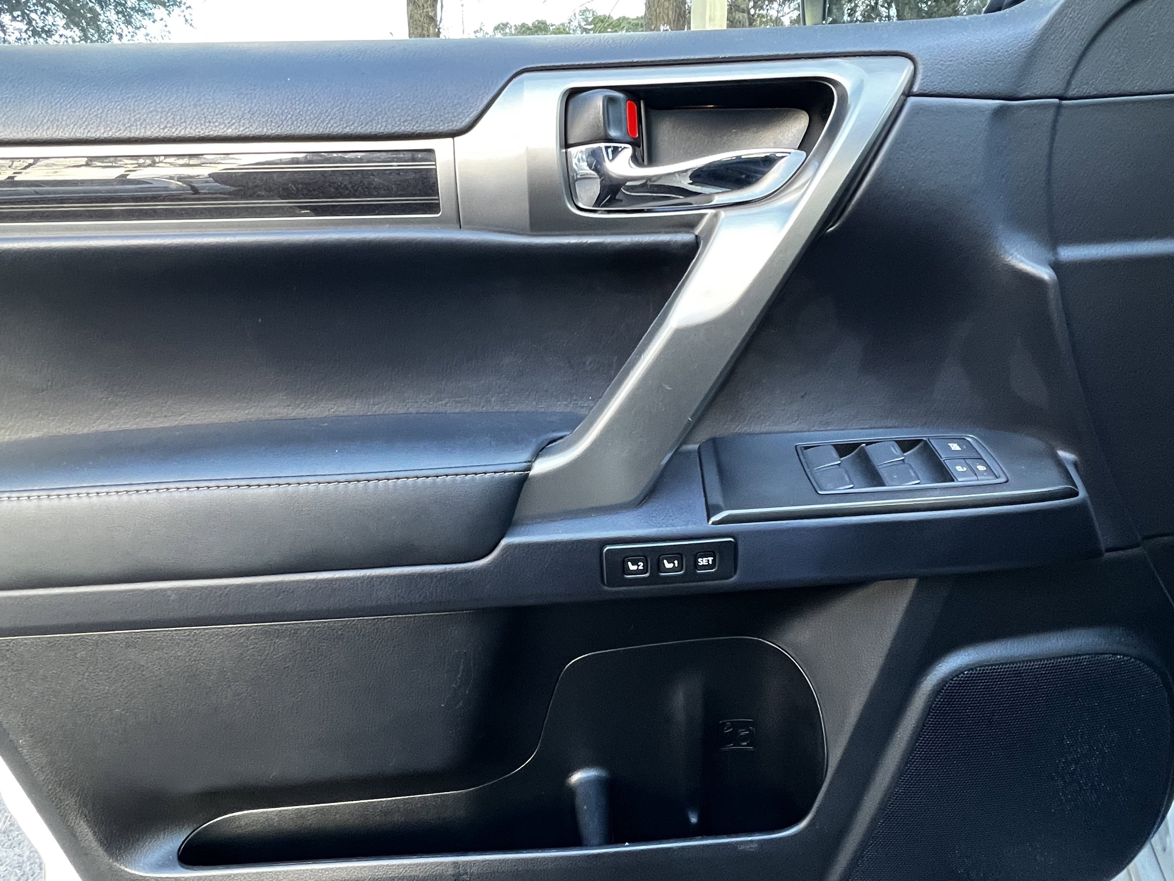 Used 2023 Lexus GX 460 Premium image 13