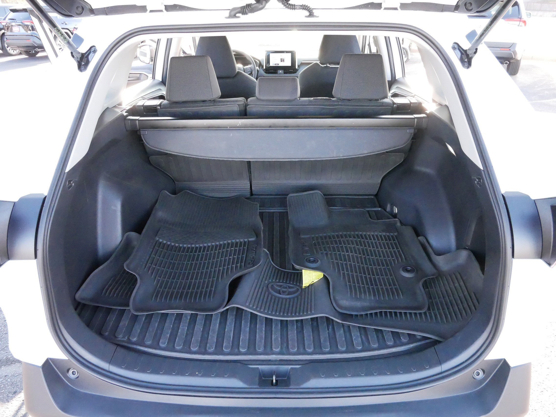 Certified 2025 Toyota RAV4 LE image 46