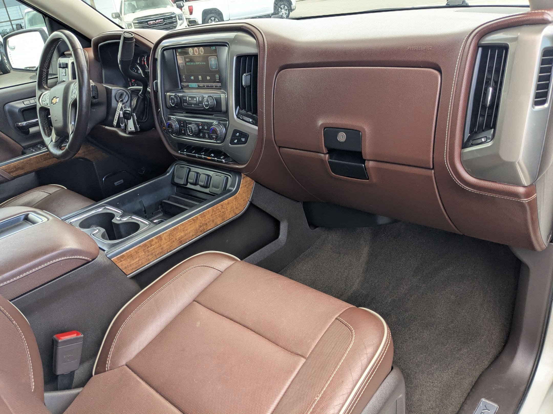 Used 2014 Chevrolet Silverado 1500 High Country AWD/4WD image 30