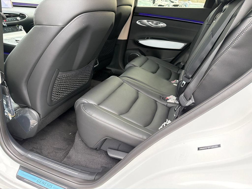 New 2026 Genesis GV70 2.5T Select AWD/4WD image 21