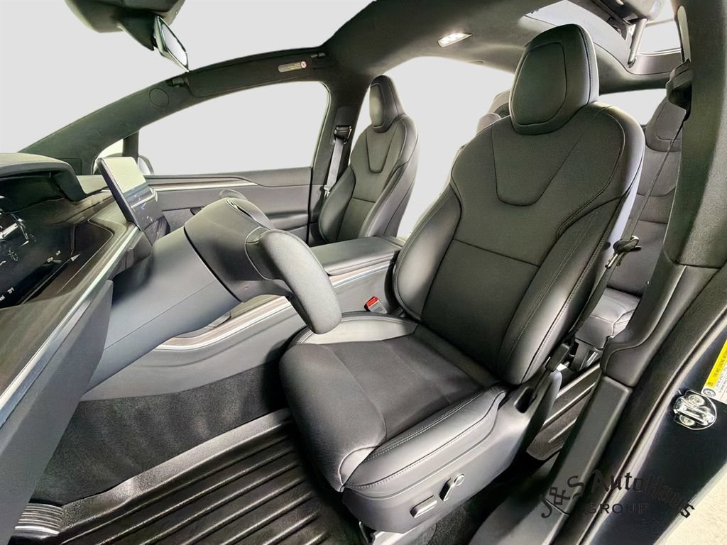 Used 2024 Tesla Model X AWD/4WD image 11