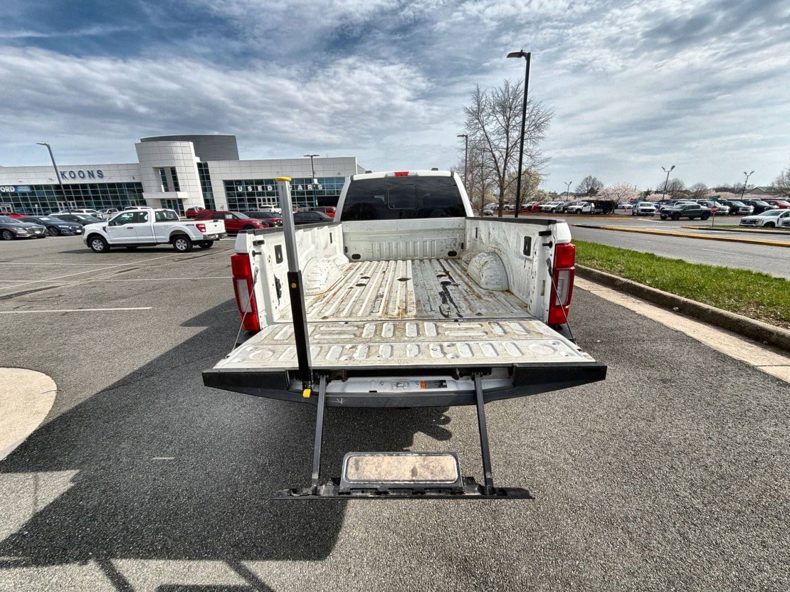 Used 2022 Ford F450 Platinum w/ FX4 Off-Road Package image 34