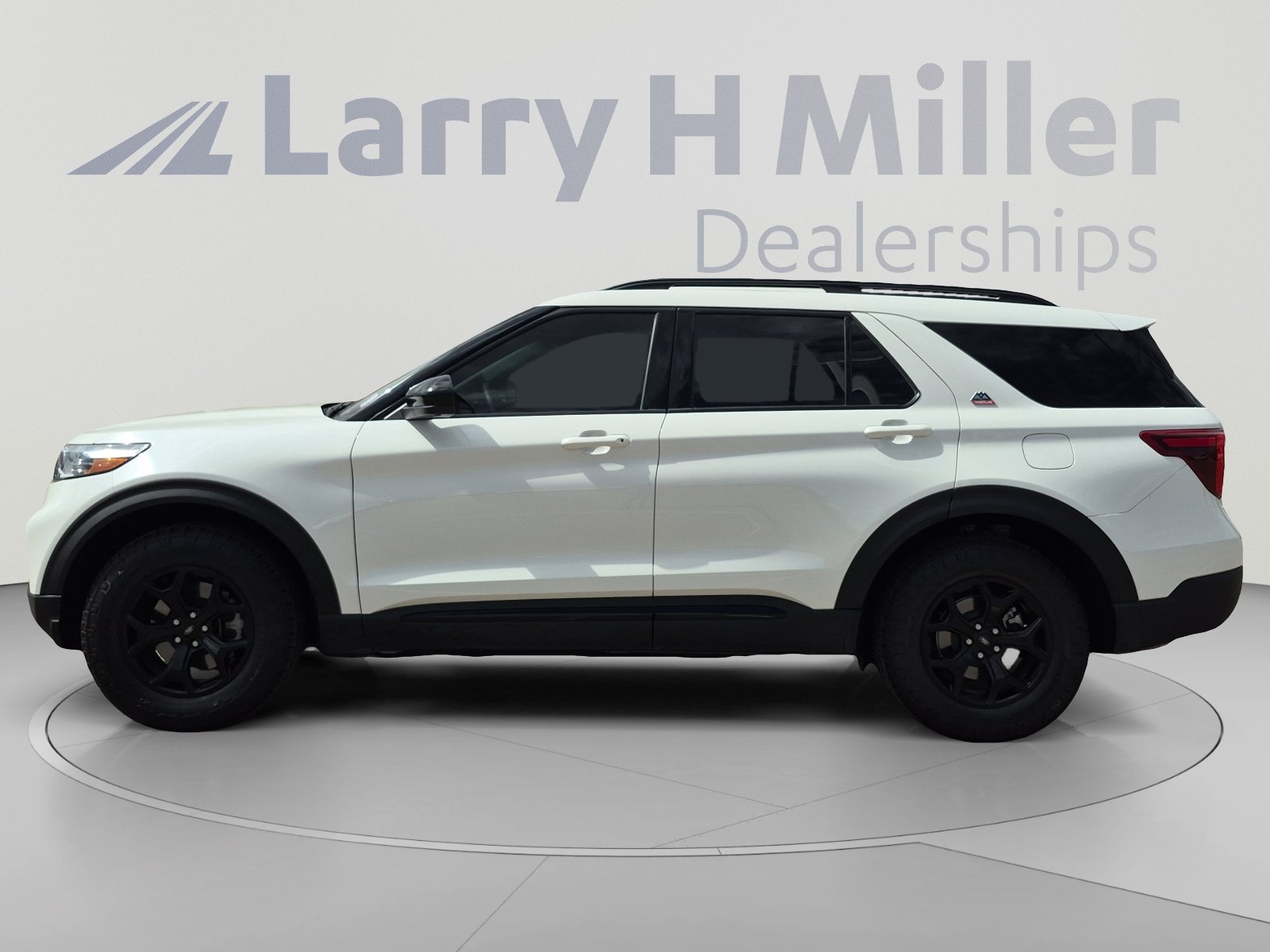 Used 2023 Ford Explorer Timberline w/ Timberline Technology Package AWD/4WD image 2
