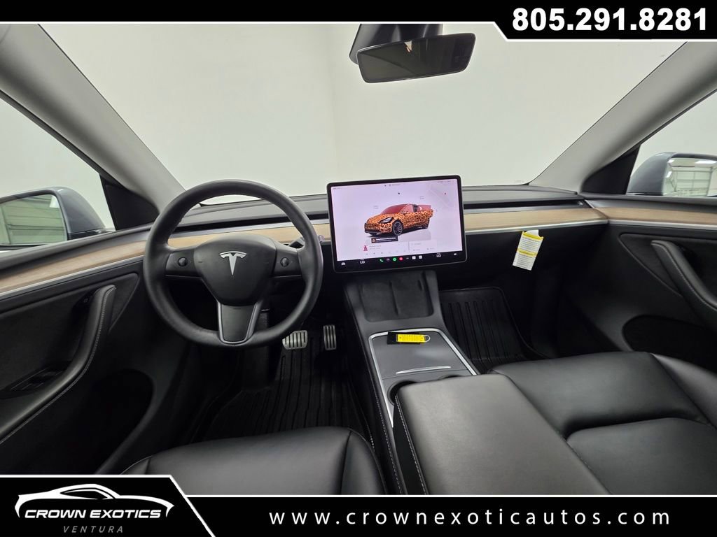 Used 2024 Tesla Model Y Performance image 16