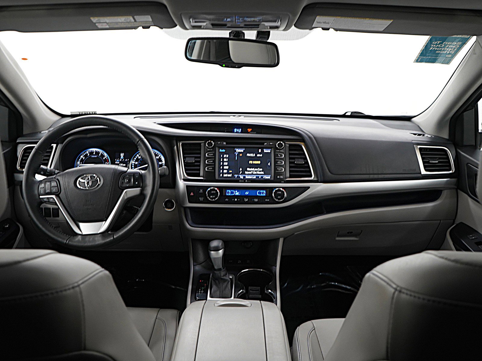 Used 2015 Toyota Highlander XLE image 13