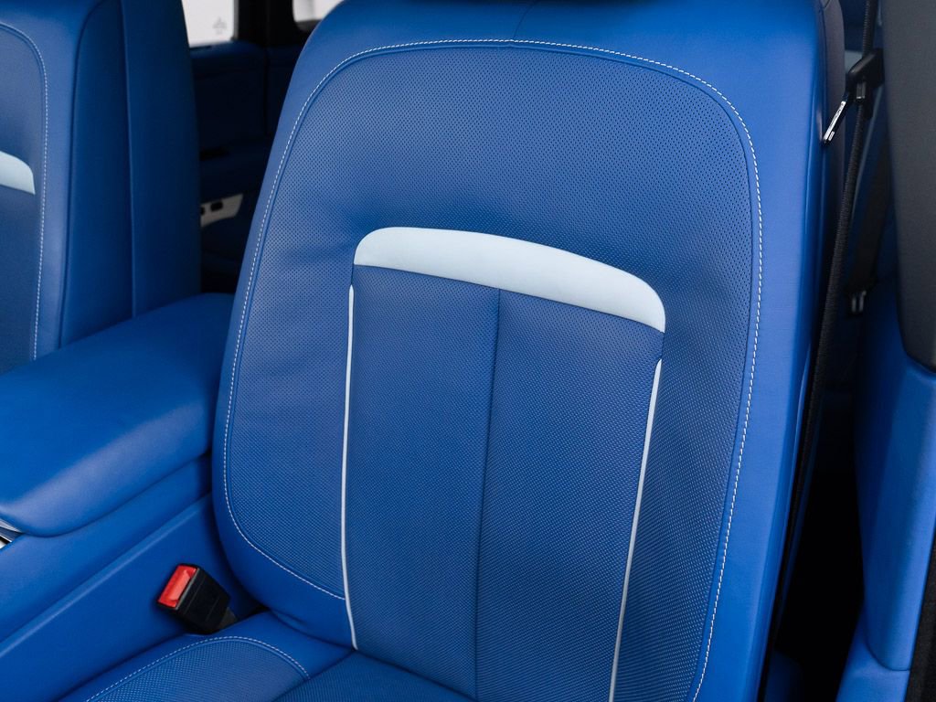 Used 2023 Rolls-Royce Cullinan image 19