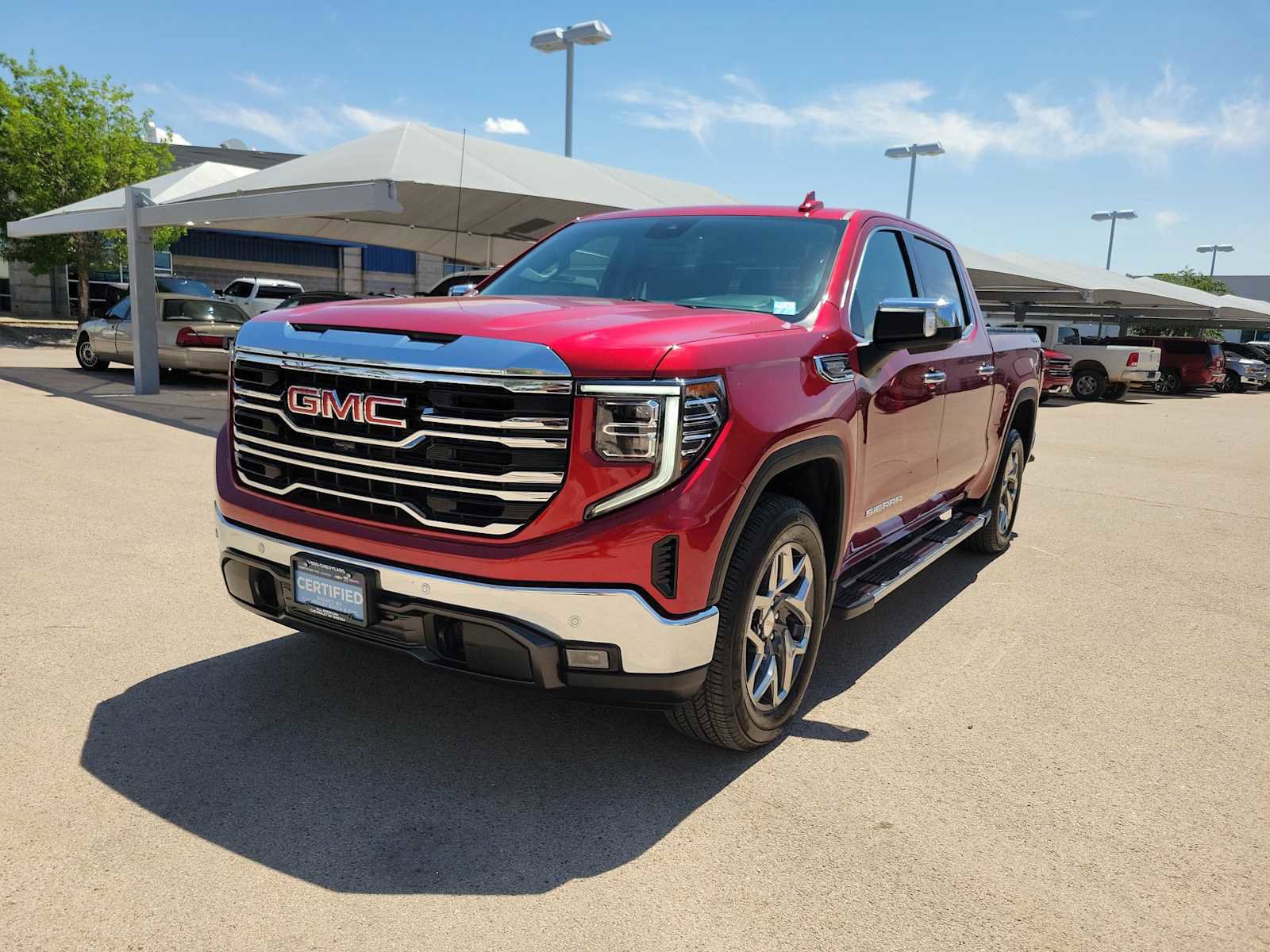 Used 2024 GMC Sierra 1500 SLT image 4