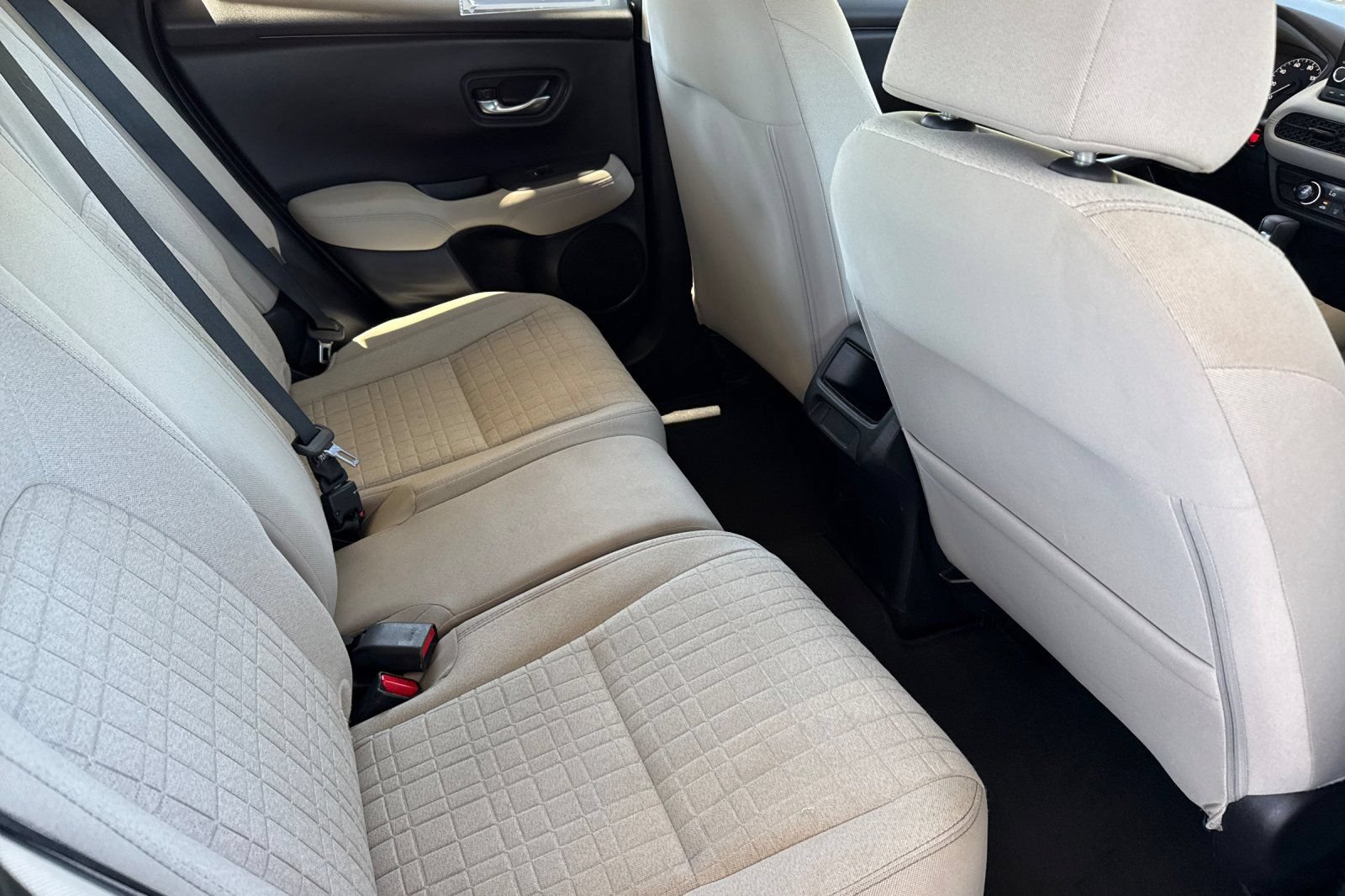 Used 2023 Honda HR-V LX image 21