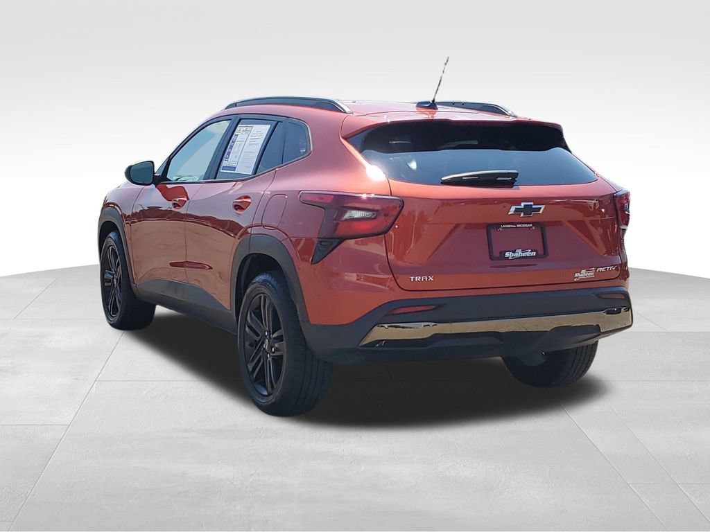 Certified 2024 Chevrolet Trax ACTIV w/ Sunroof Package FWD image 4