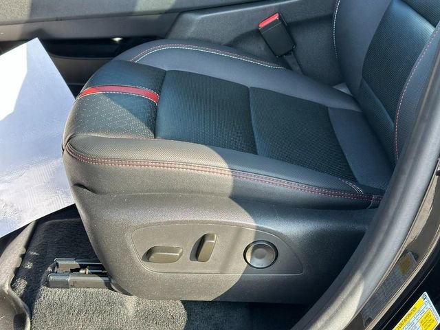 Certified 2024 Chevrolet Traverse RS image 21