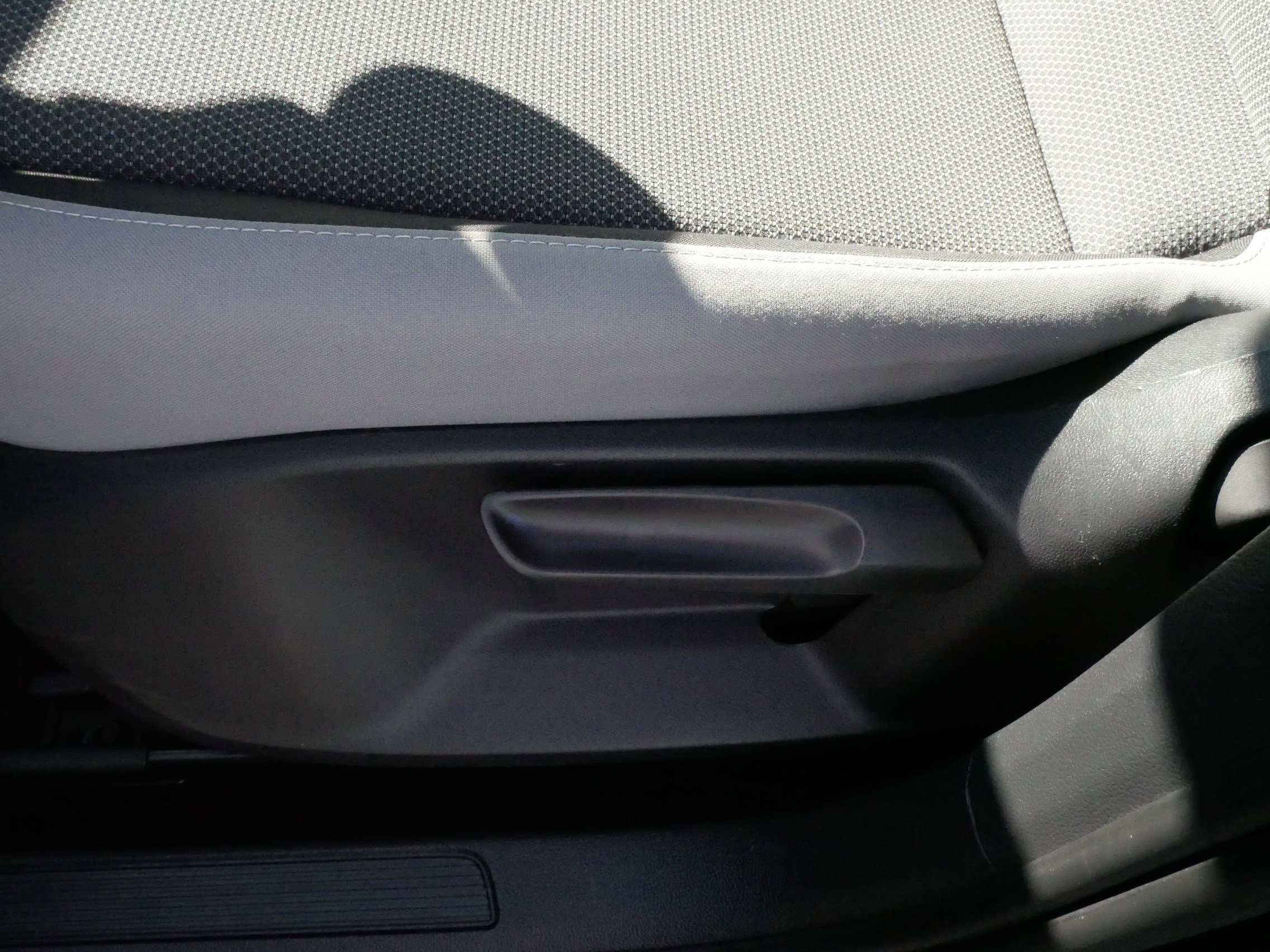 Used 2022 Volkswagen Taos S image 20