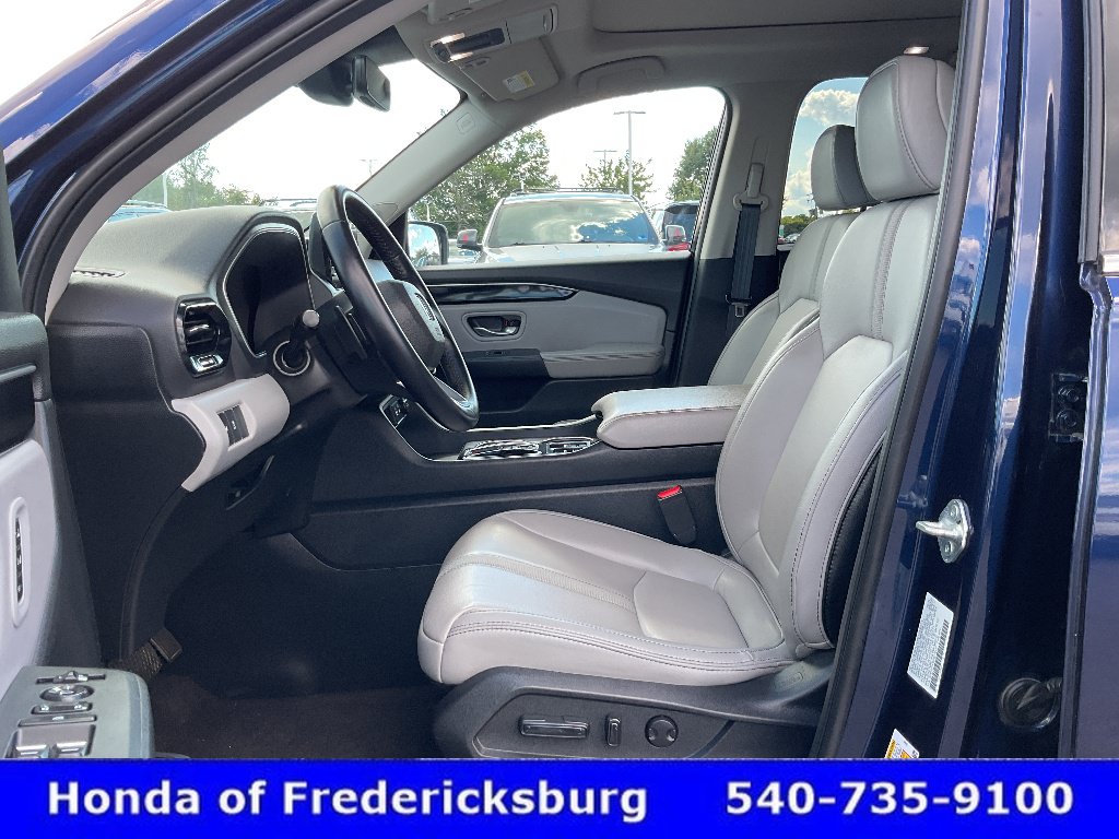 Certified 2025 Honda Pilot Touring image 17