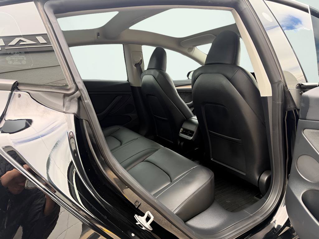 Used 2023 Tesla Model 3 Standard Range image 28
