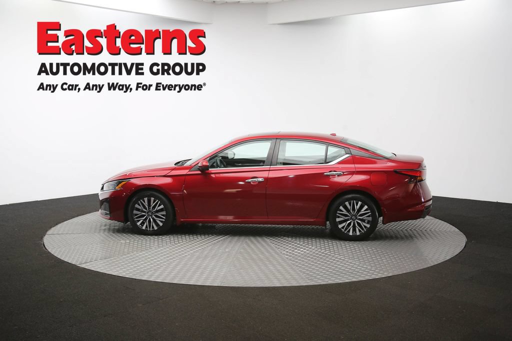 Used 2023 Nissan Altima 2.5 SV w/ SV Premium Package FWD image 60