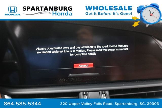 Used 2017 Alfa Romeo Giulia Ti w/ TI 19" Sport Package RWD image 11