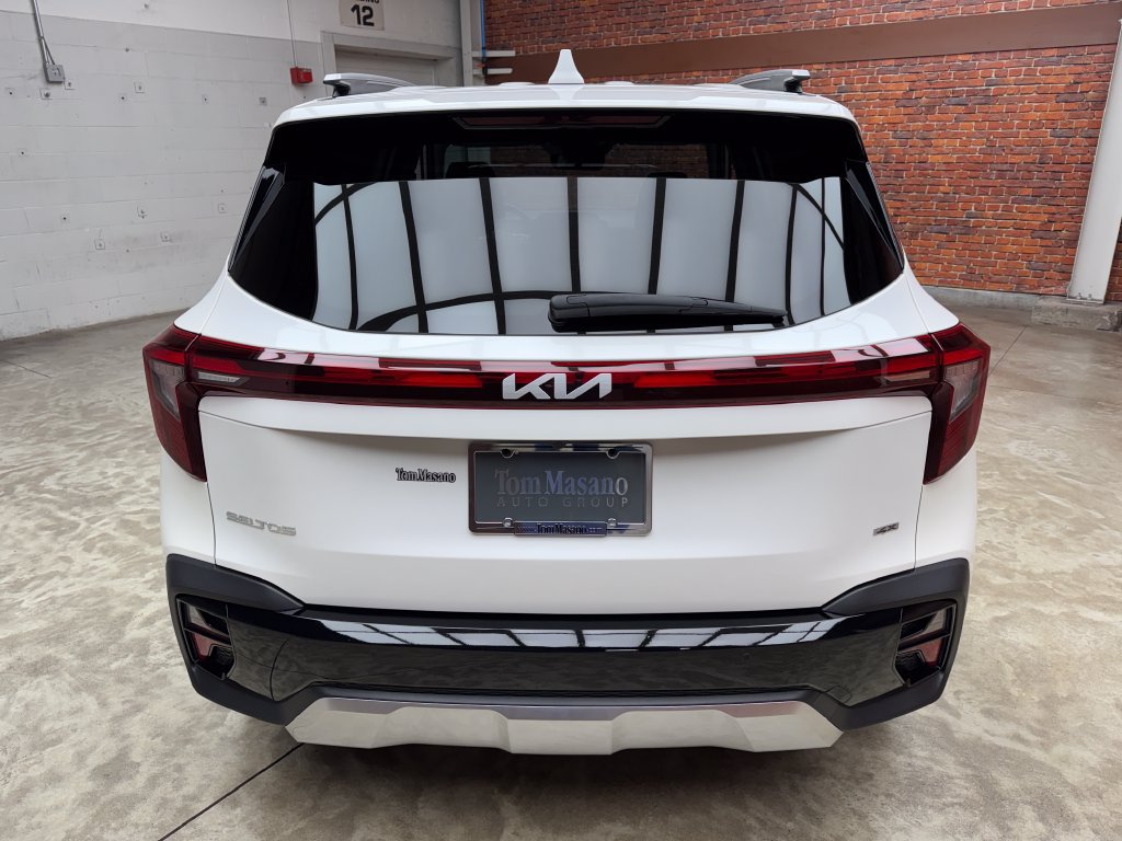 Used 2025 Kia Seltos EX w/ EX Sunroof Package AWD/4WD image 4