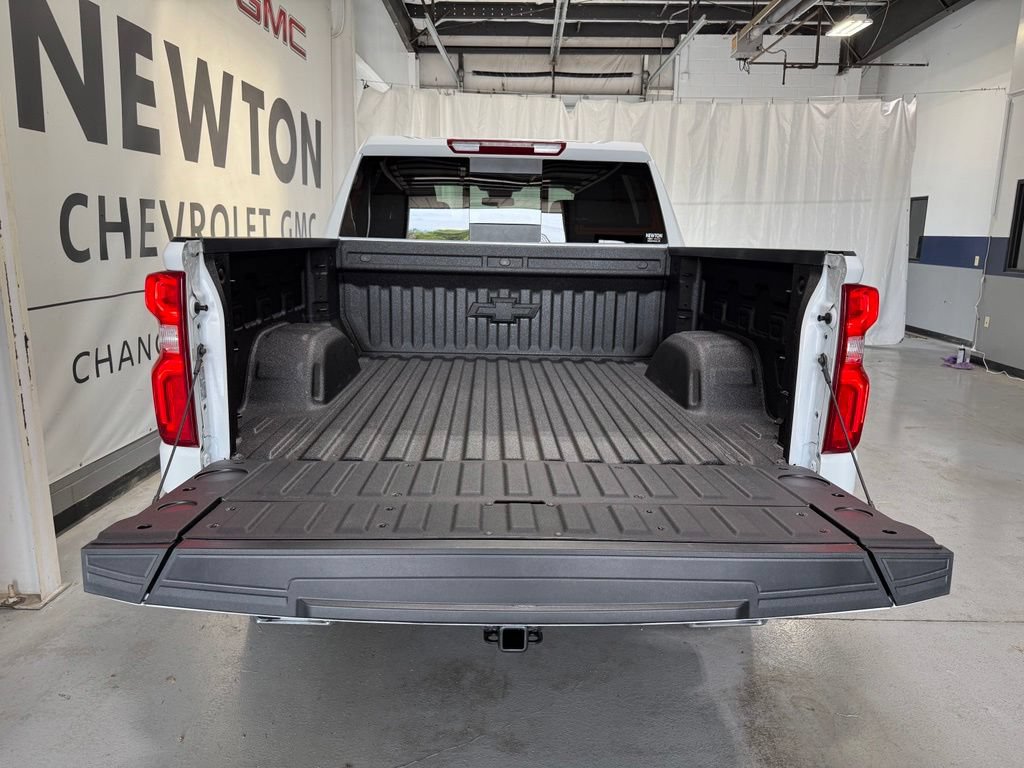 New 2026 Chevrolet Silverado 1500 RST w/ Z71 Off-Road Package AWD/4WD image 36