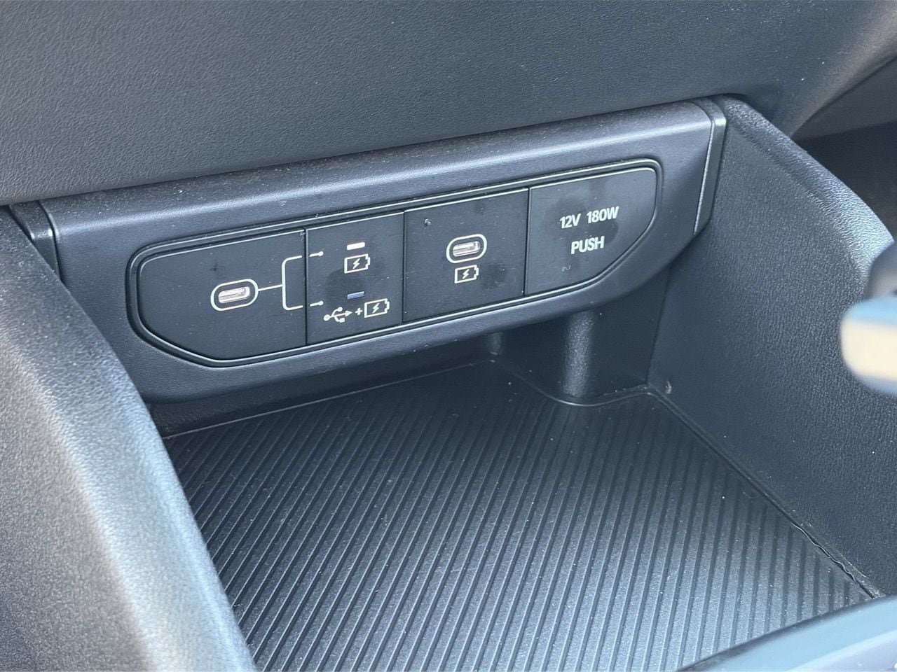 Certified 2025 Kia K4 FWD image 27