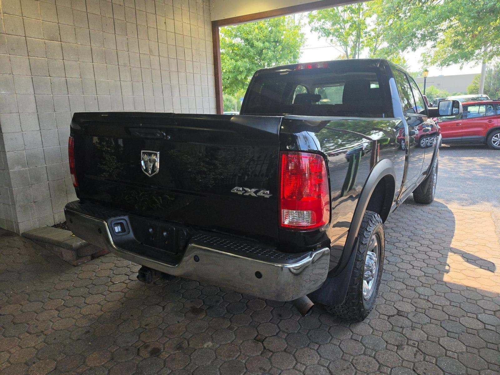 Used 2018 RAM 2500 Tradesman w/ Chrome Appearance Group AWD/4WD image 3