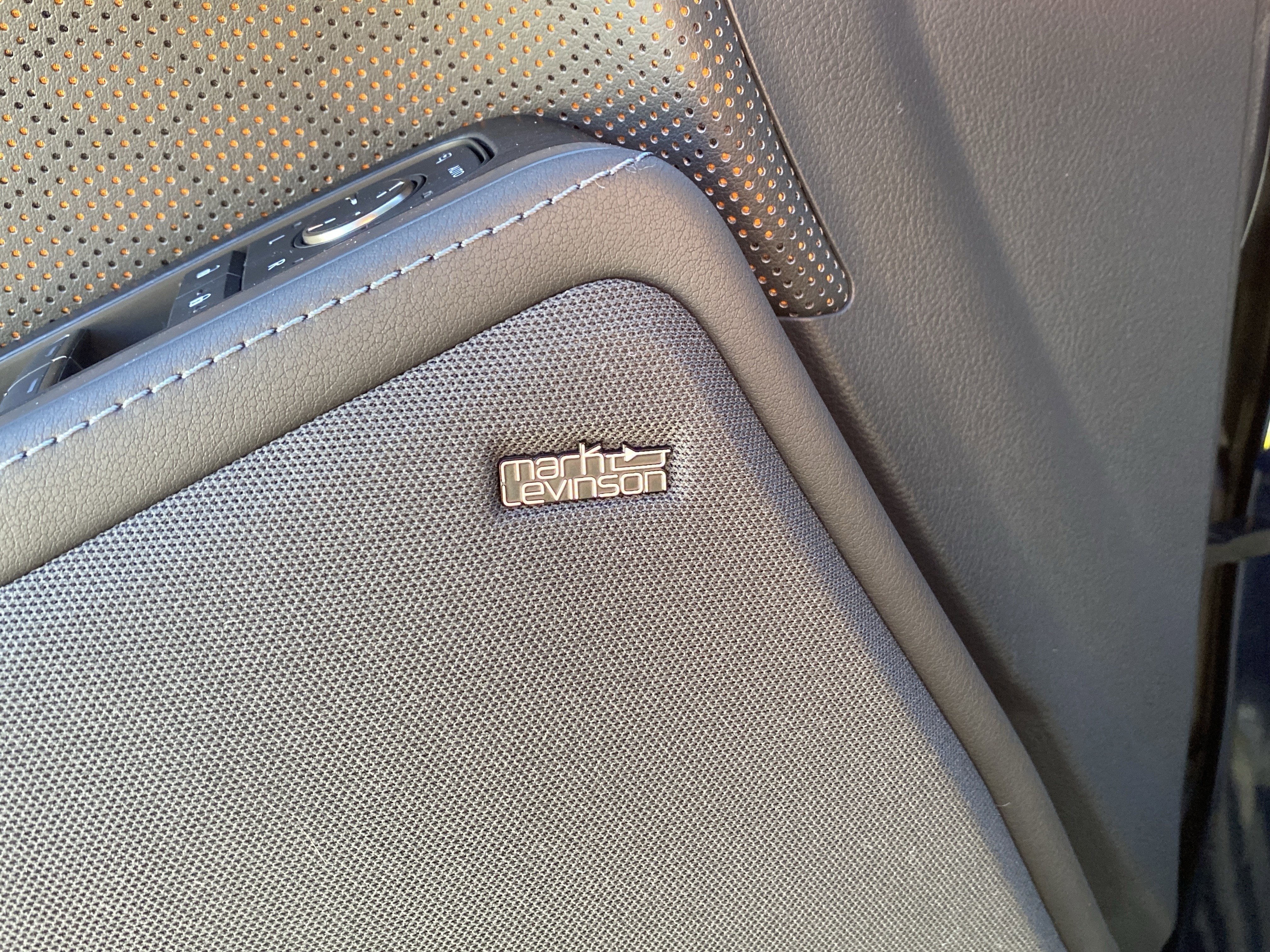 Used 2025 Lexus GX 550 w/ Accessory Package (2T) AWD/4WD image 30