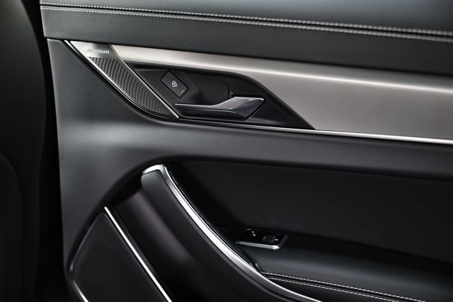 New 2024 Jaguar XF R-Dynamic SE AWD/4WD image 35