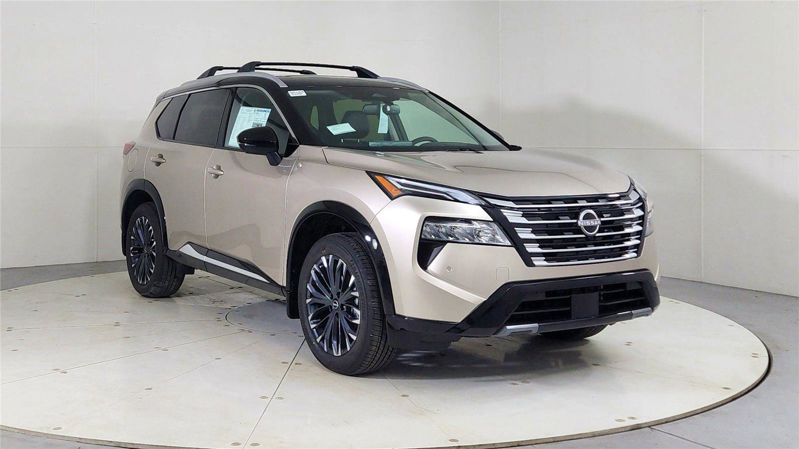 New 2026 Nissan Rogue Platinum w/ Platinum Premium Package AWD/4WD image 1