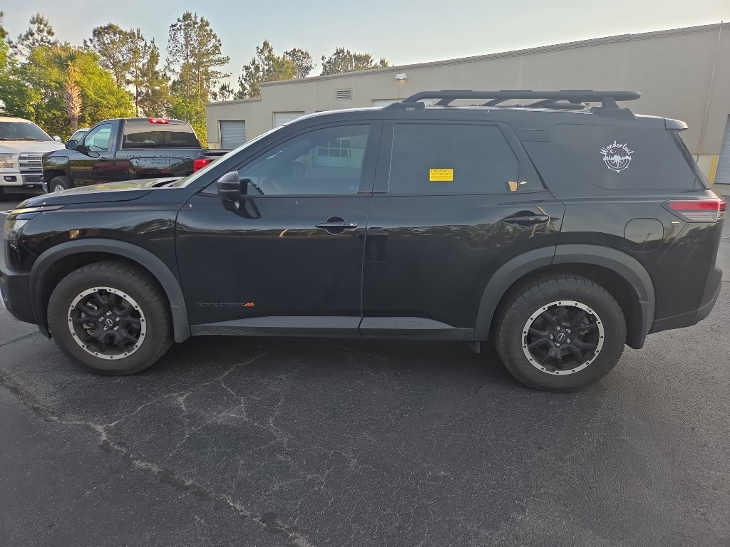 Used 2025 Nissan Pathfinder Rock Creek image 3