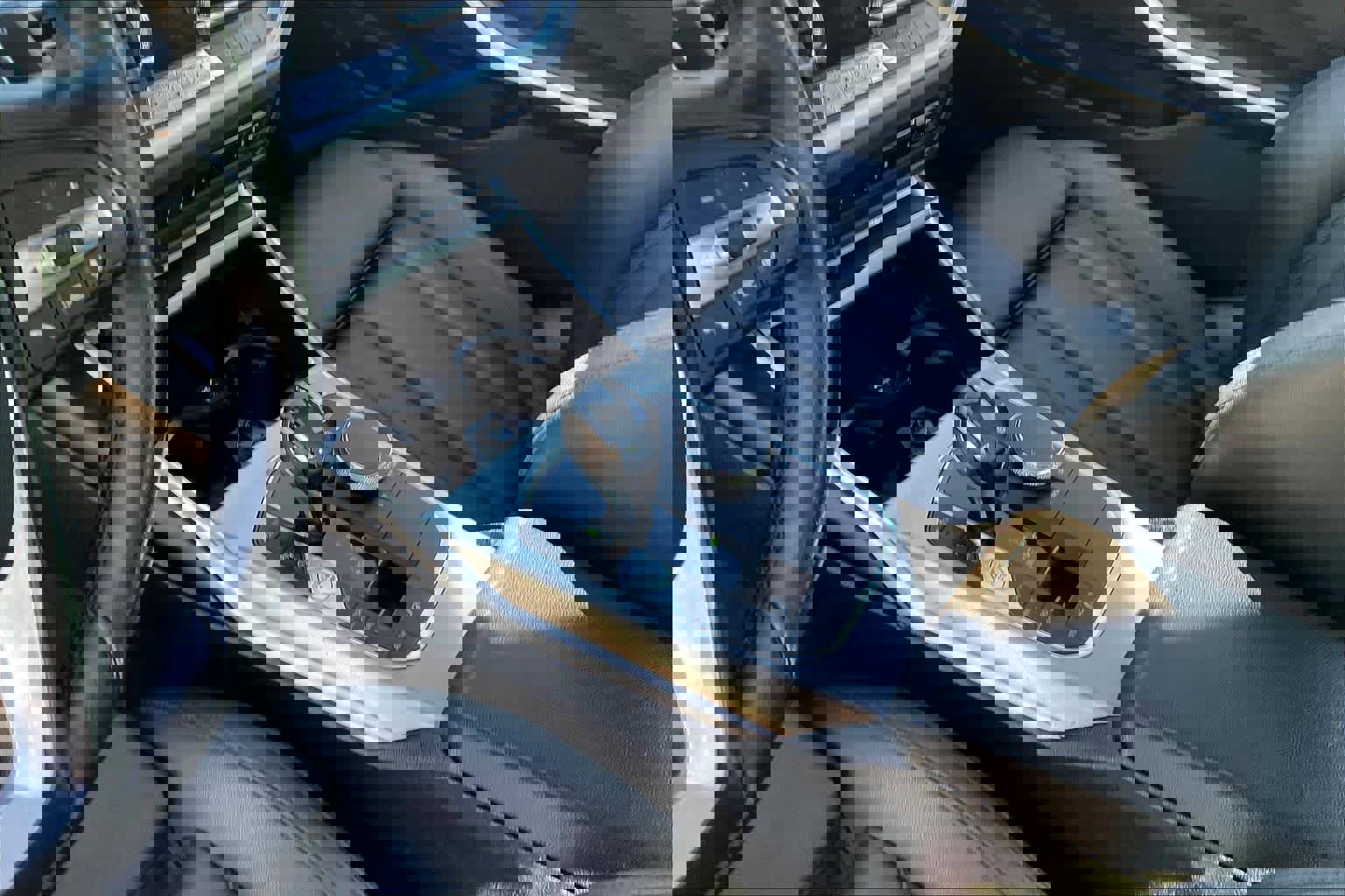 Used 2019 BMW 330i Sedan w/ Driving Assistance Package RWD image 17