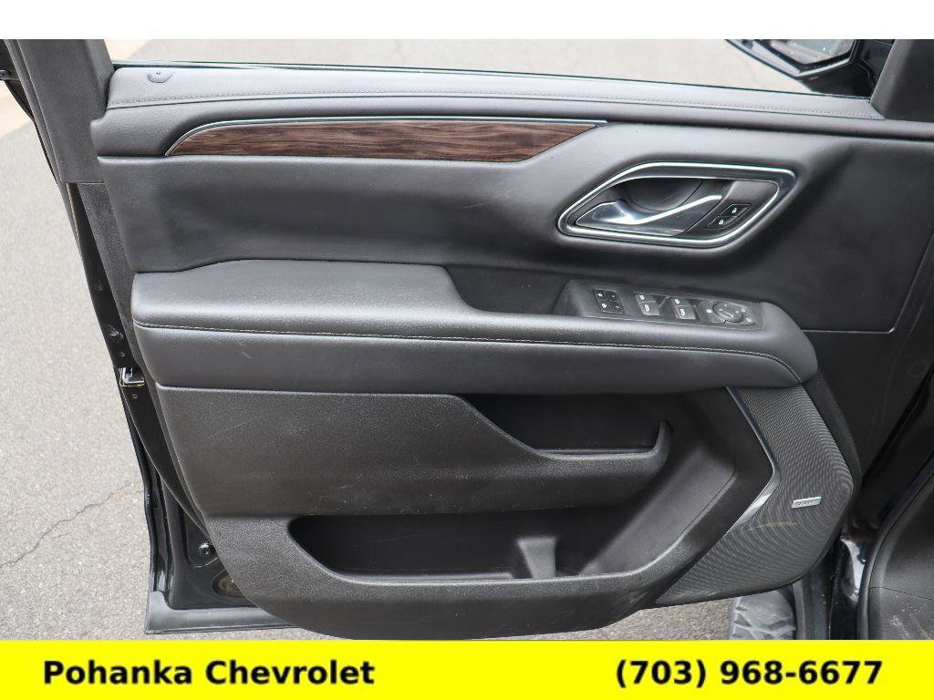 Used 2021 Chevrolet Suburban Z71 image 24