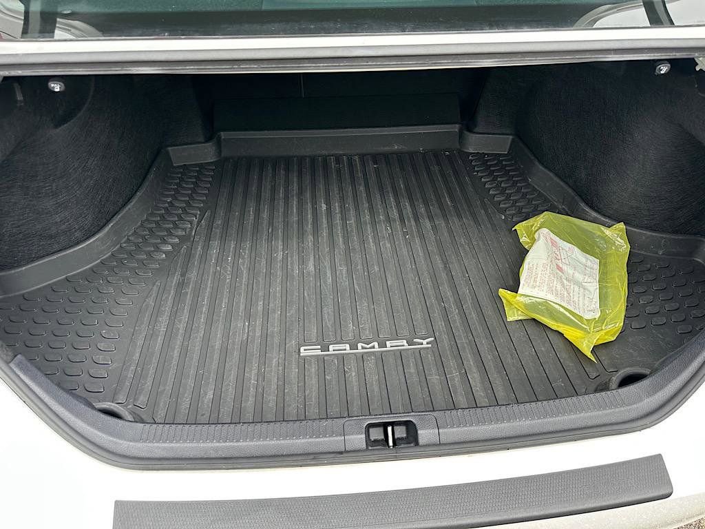 Certified 2023 Toyota Camry SE image 9