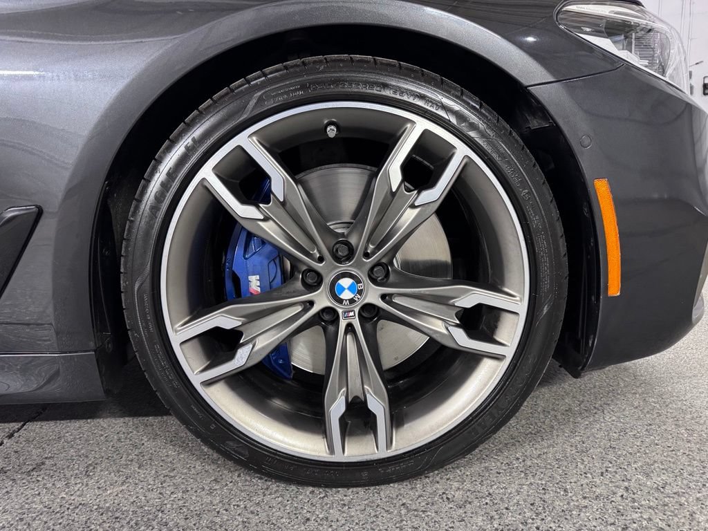 Used 2019 BMW M550i xDrive AWD/4WD image 5