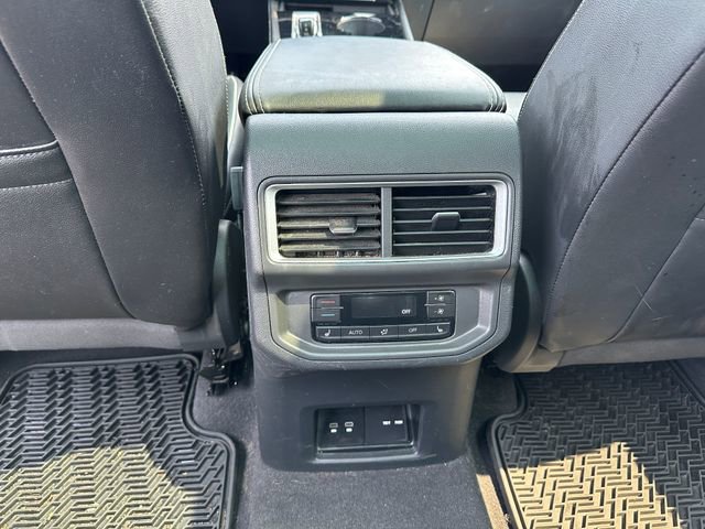 Used 2024 Volkswagen Atlas SEL Premium R-Line image 19