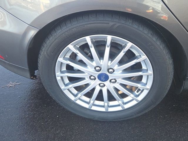 Used 2016 Ford Focus Electric Hatchback image 6