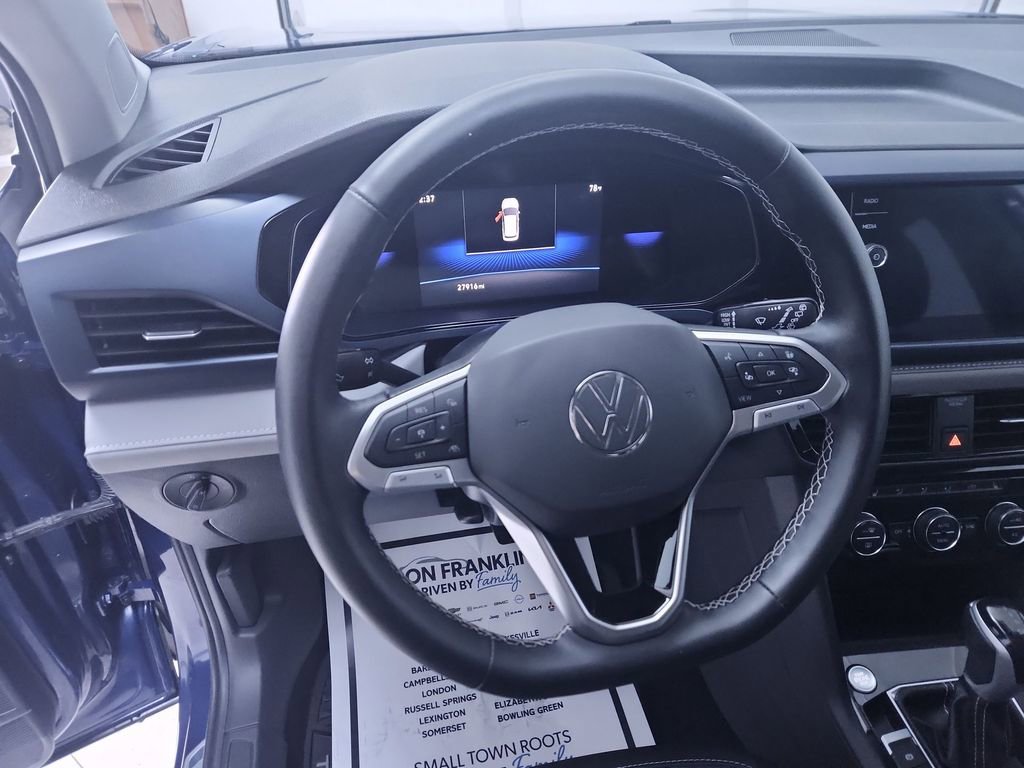 Used 2024 Volkswagen Taos SE image 14