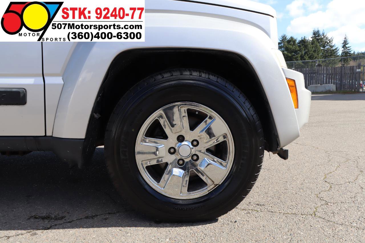 Used 2008 Jeep Liberty Sport image 21