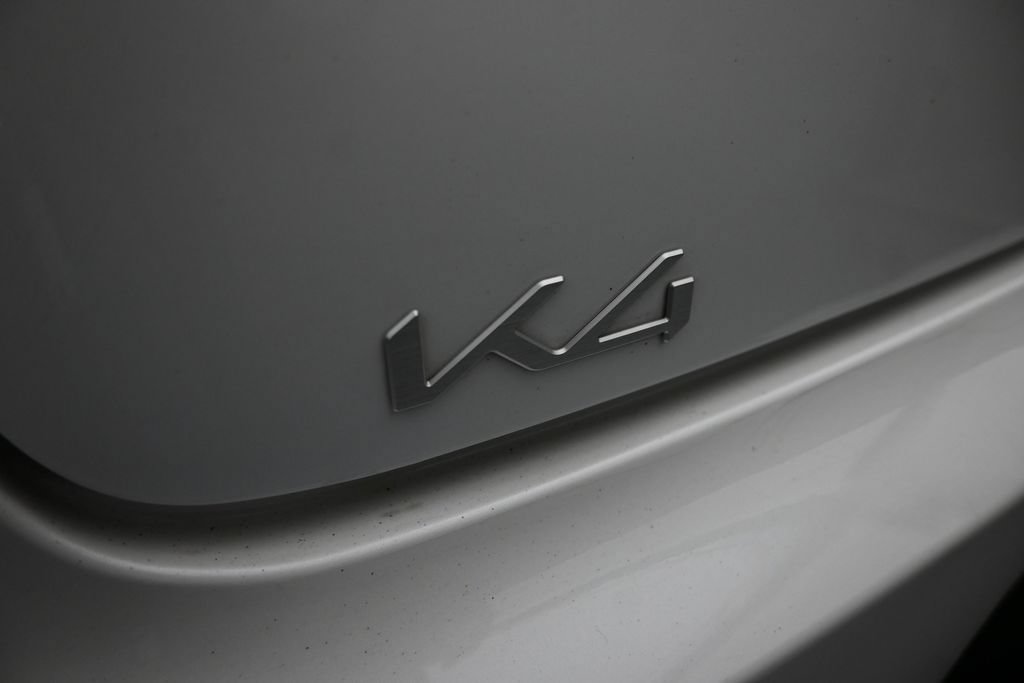 Used 2025 Kia K4 GT-Line w/ GT-Line Premium Package FWD image 7