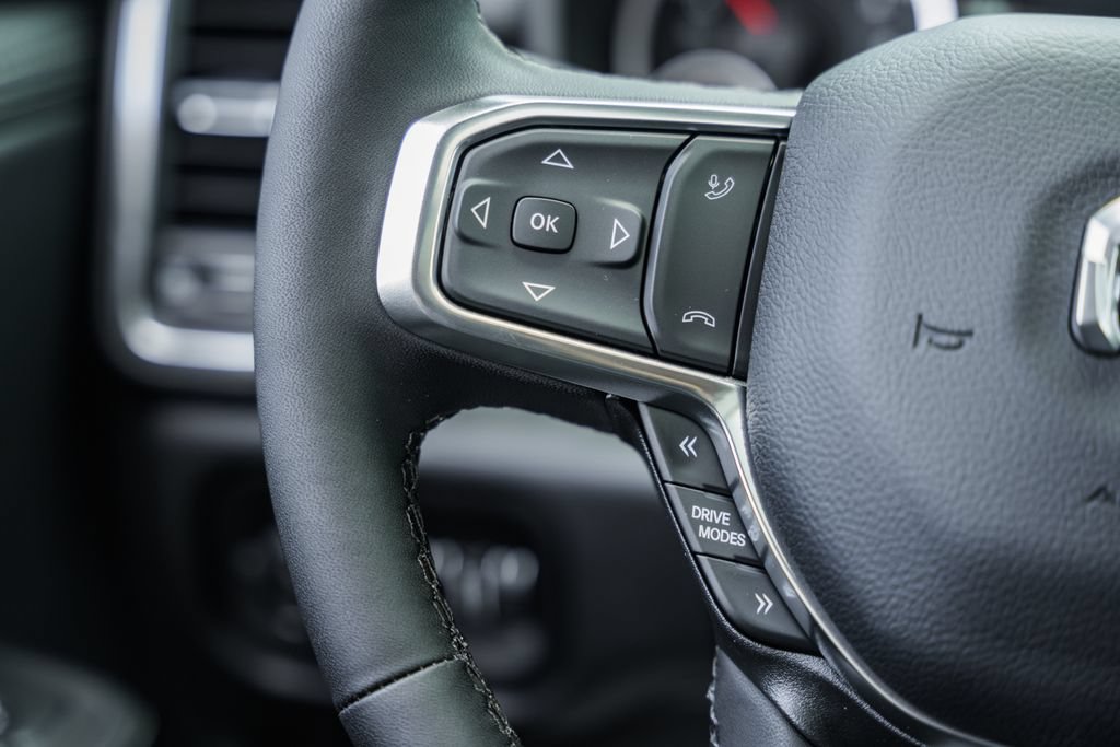 New 2026 RAM 1500 Laramie AWD/4WD image 34