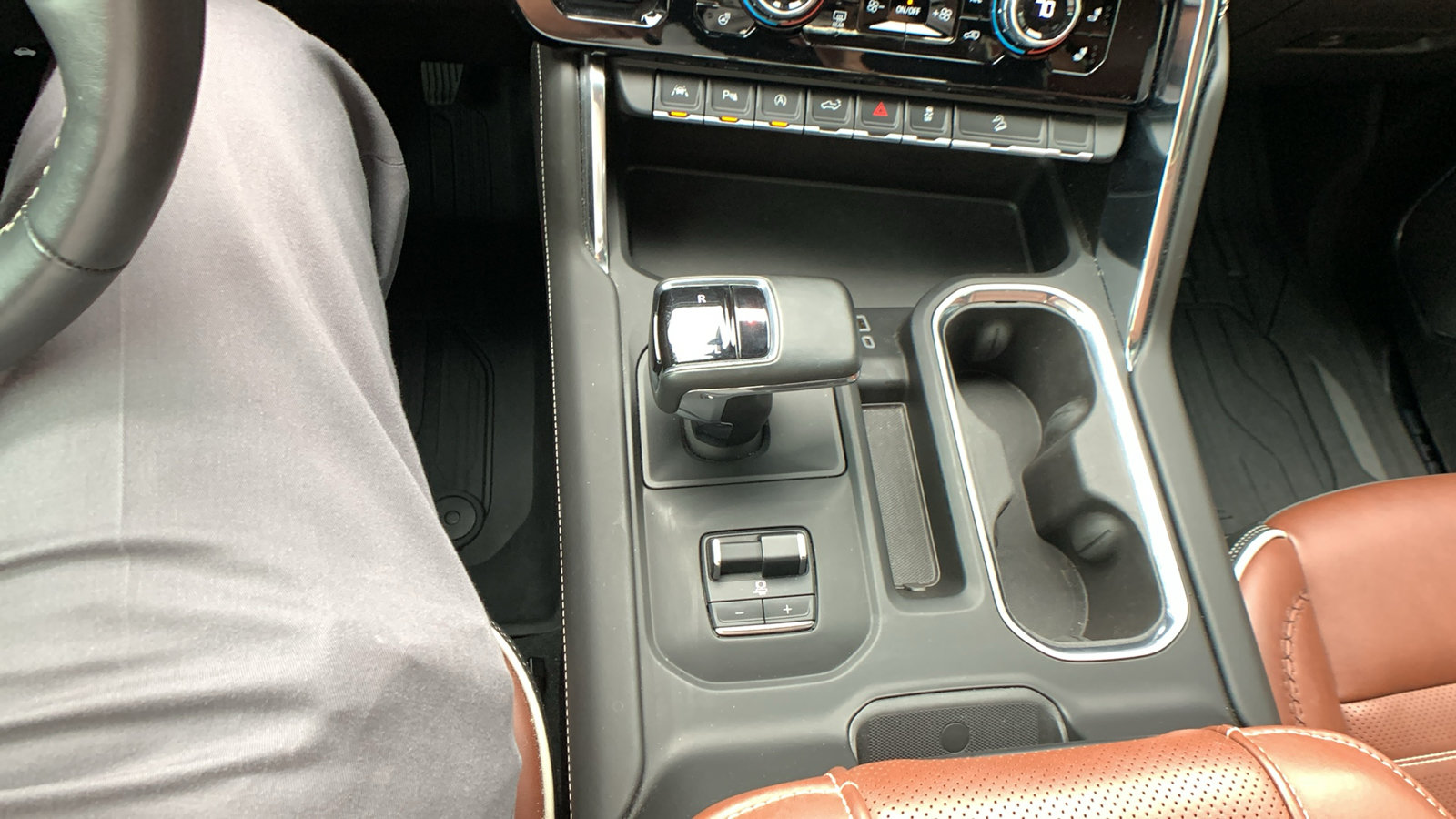 Used 2025 GMC Sierra 1500 Denali Ultimate AWD/4WD image 23
