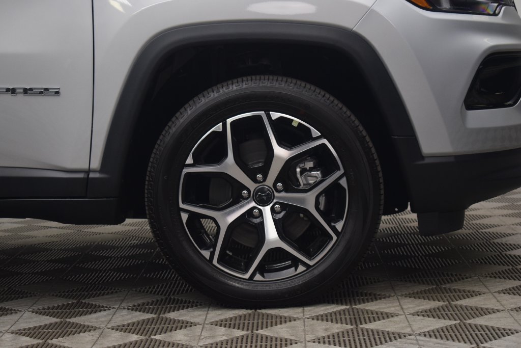 New 2026 Jeep Compass Limited w/ Sun, Sound & Navigation Group AWD/4WD image 6