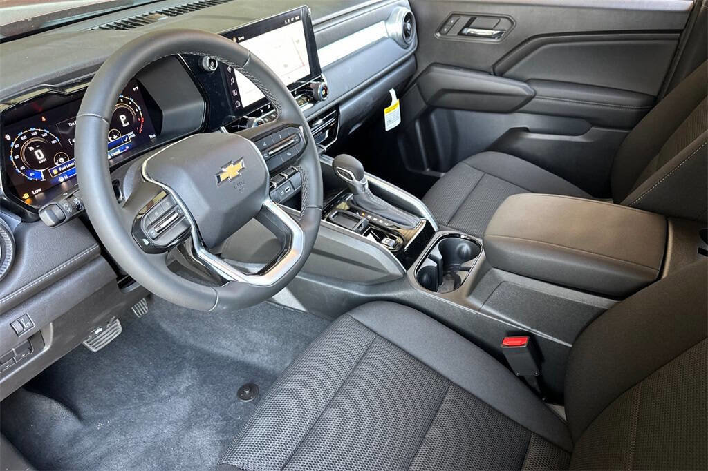 New 2025 Chevrolet Colorado LT w/ Advanced Trailering Package image 11